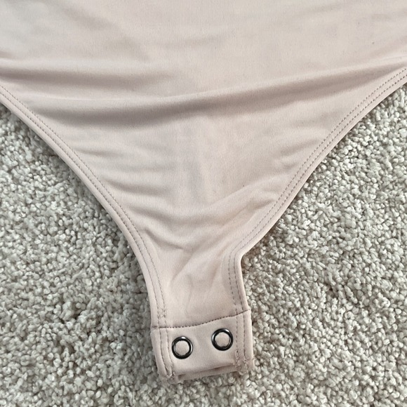 Express Body Contour Compression V-Neck Thong Bodysuit Blush Pink XL NEW - Picture 3 of 7